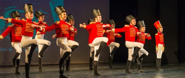 DIE ZWÖLF MONATE, Gelungene Premiere im Ernst Deutsch Theater