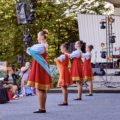 TANZBRÜCKE HAMBURG FEIERTE STIMMUNGSVOLLEN RUSSISCHEN NACHMITTAG IN PLANTEN UN BLOMEN