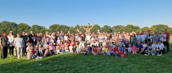 TANZENDE GENERATION IM GRÜNEN: Tanzbrücke Hamburg feiert Spätsommerfest 