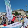 TANZBRÜCKE HAMBURG LÄDT EIN, GEMEINSAM AN HAMBURGS LÄNGSTER TAFEL FÜR DEMOKRATIE, VIELFALT UND ZUSAMMENHALT PLATZ ZU NEHMEN